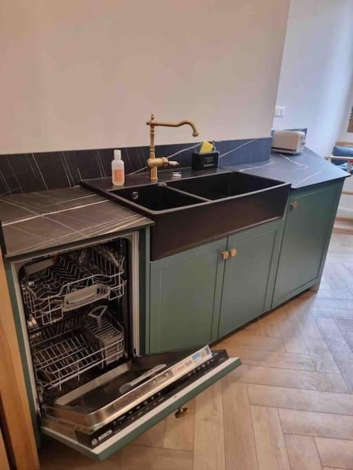 Appartement Au Coeur De La Ville 코테 외부 사진