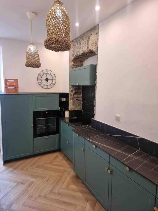 Appartement Au Coeur De La Ville 코테 외부 사진