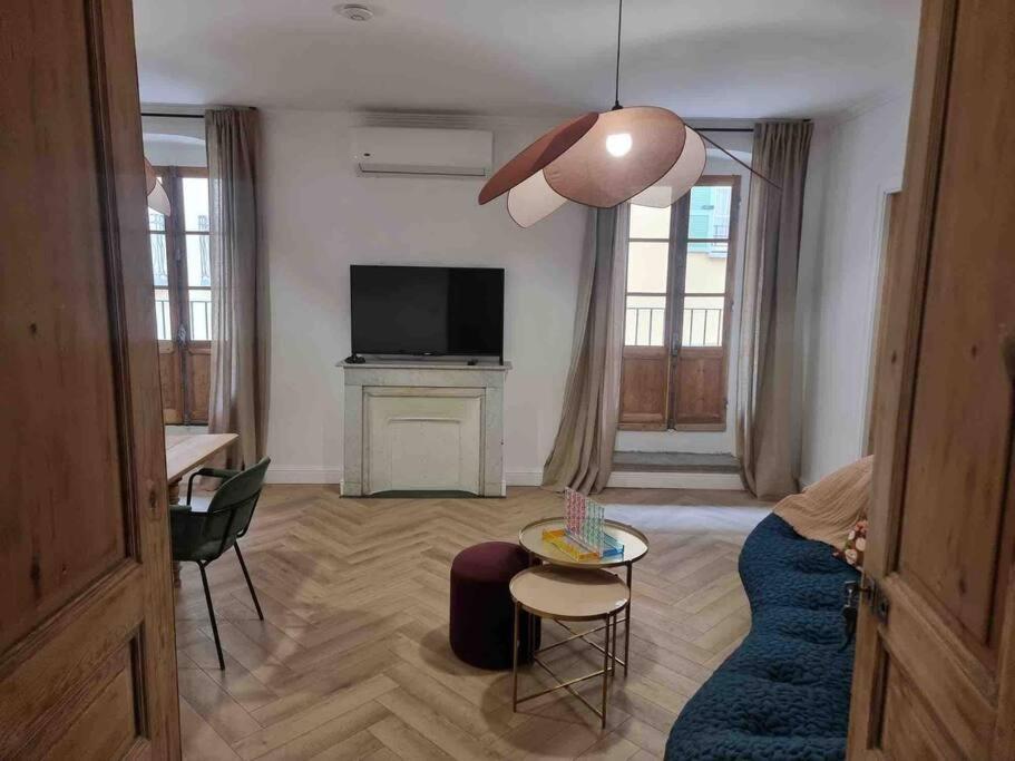 Appartement Au Coeur De La Ville 코테 외부 사진