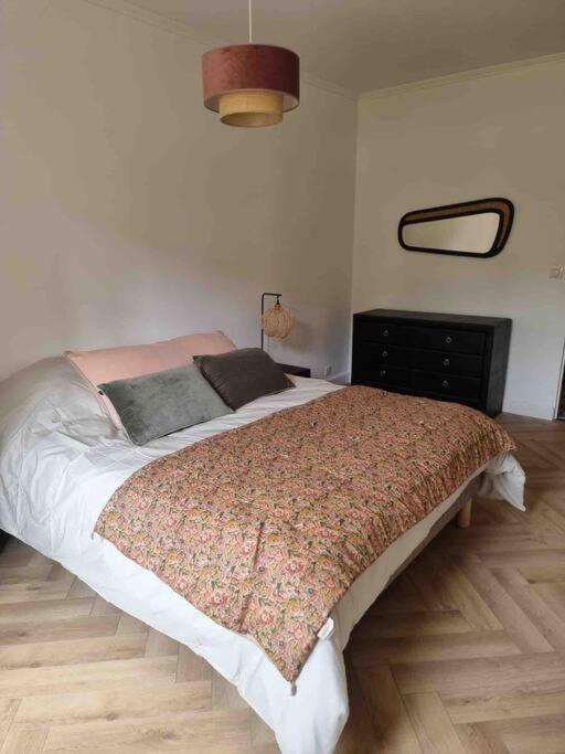 Appartement Au Coeur De La Ville 코테 외부 사진