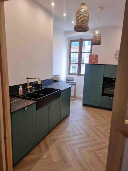 Appartement Au Coeur De La Ville 코테 외부 사진