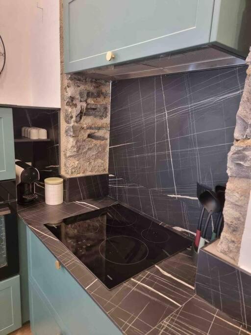 Appartement Au Coeur De La Ville 코테 외부 사진