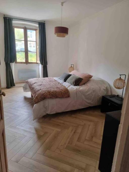 Appartement Au Coeur De La Ville 코테 외부 사진